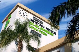 Imagem da fachada do IFSul-Pelotas